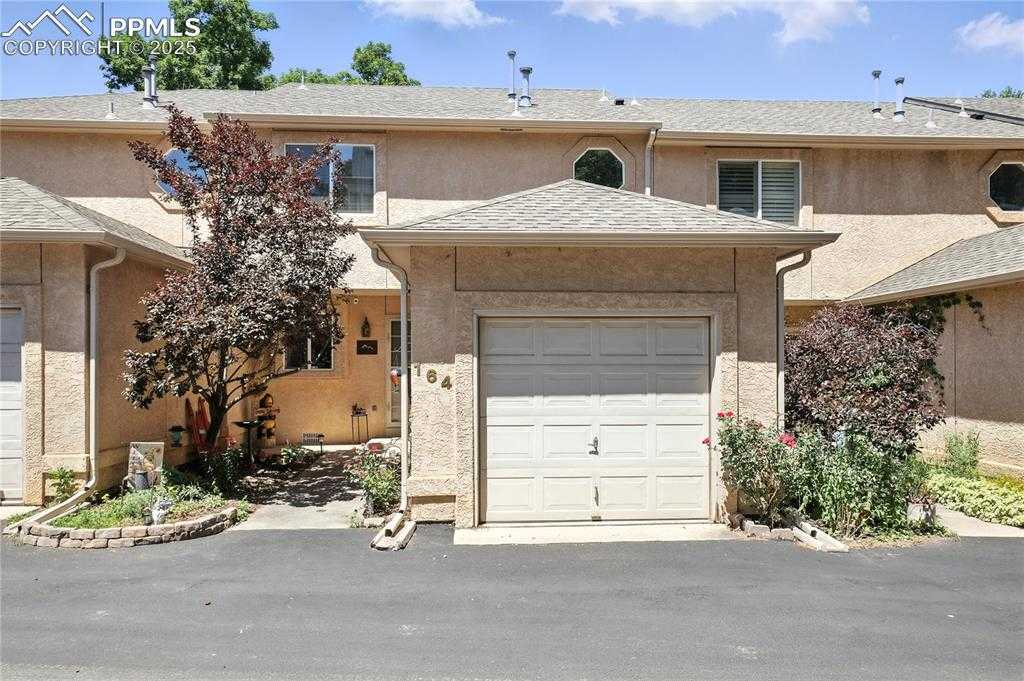 164 Creekside Ln photo 1 of 25