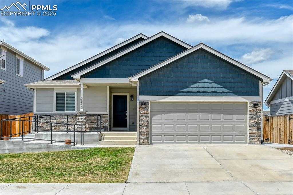 6820 Simcoe Dr photo 1 of 50