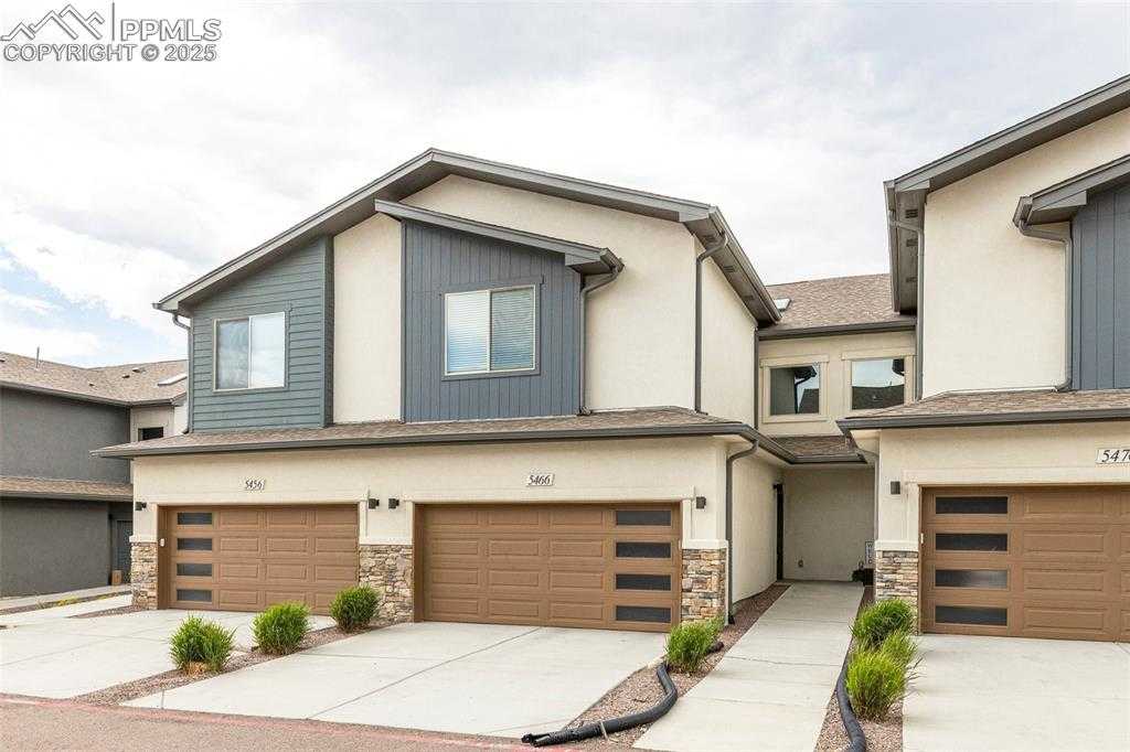 5466 Arden Grv photo 1 of 35