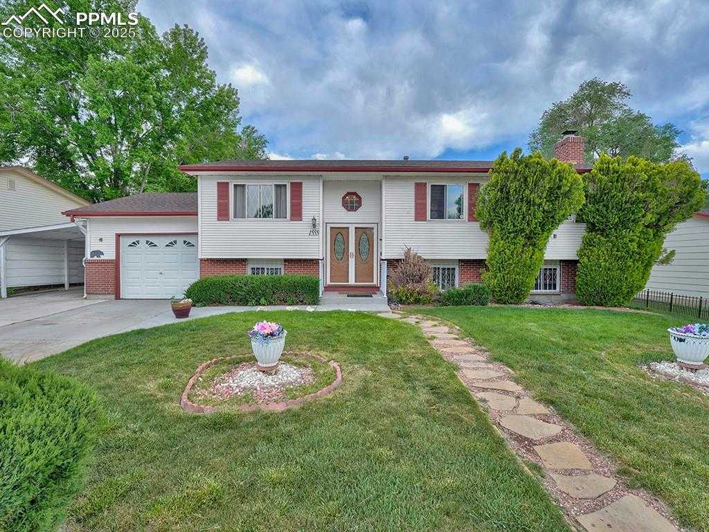 1555 Luna Vista St photo 1 of 23