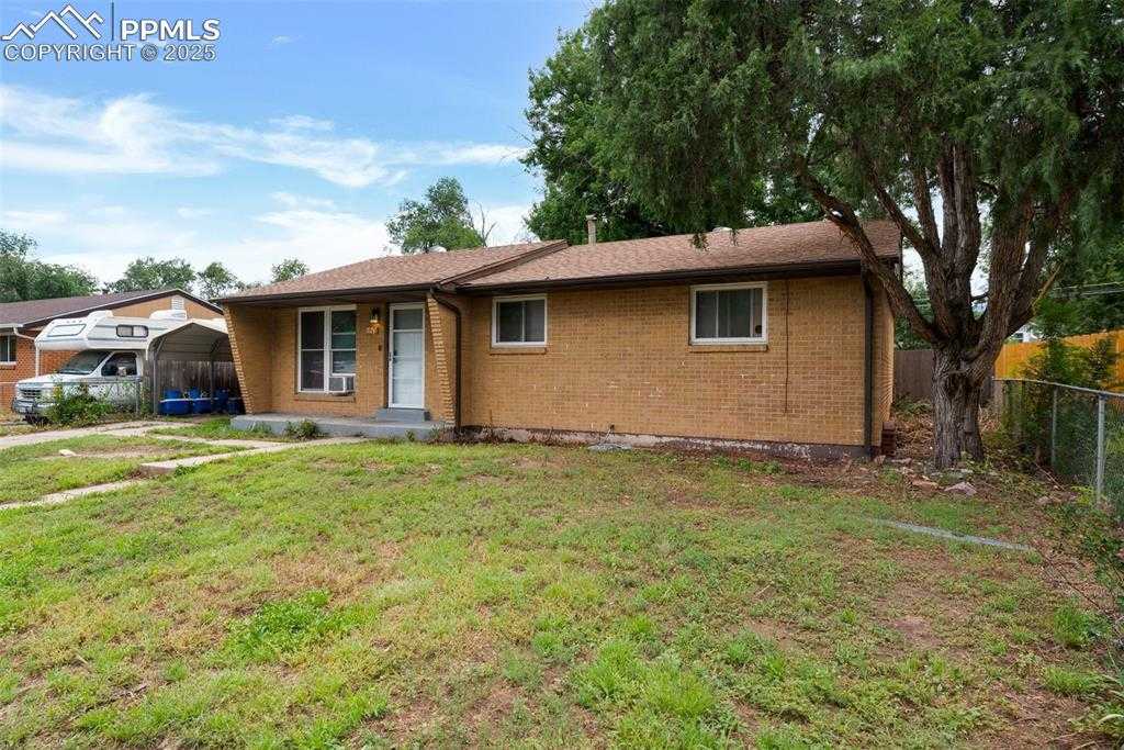 524 Winnepeg Dr photo 1 of 33