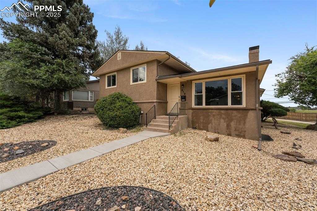 819 Skyway Blvd photo 1 of 29