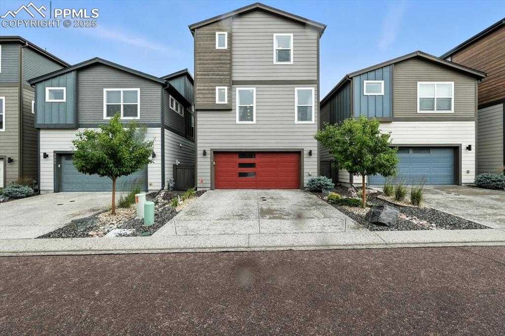1376 Plentiful Dr photo 1 of 32