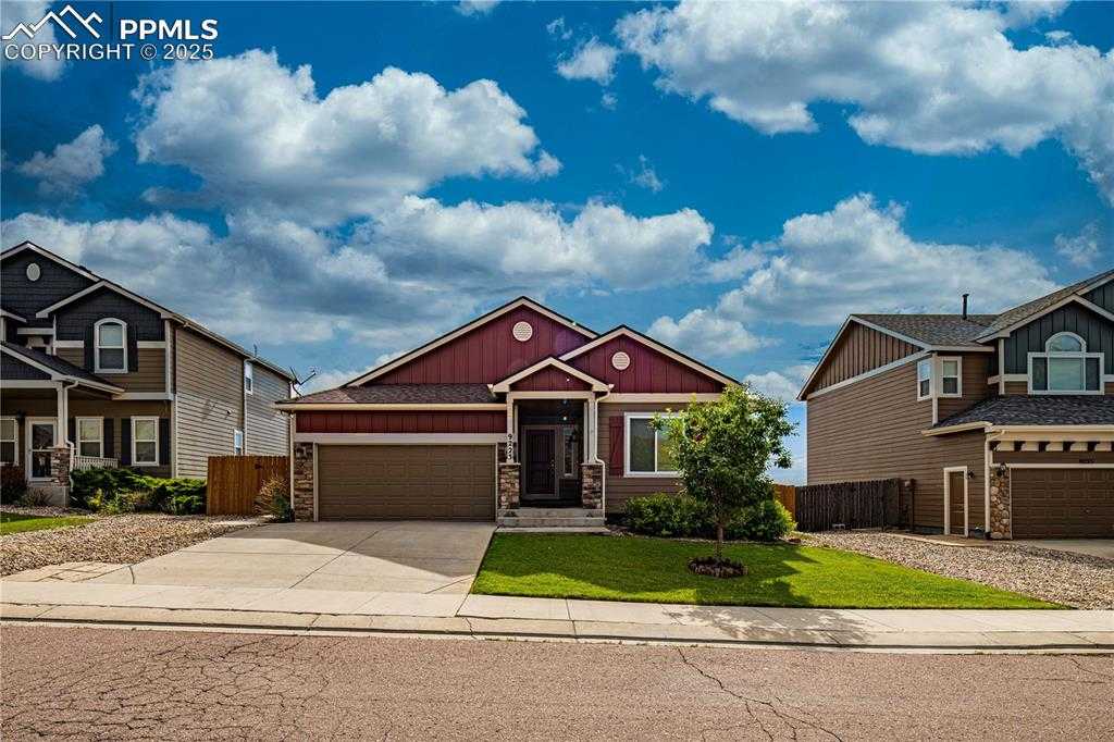 9223 Waters Edge Dr photo 1 of 50