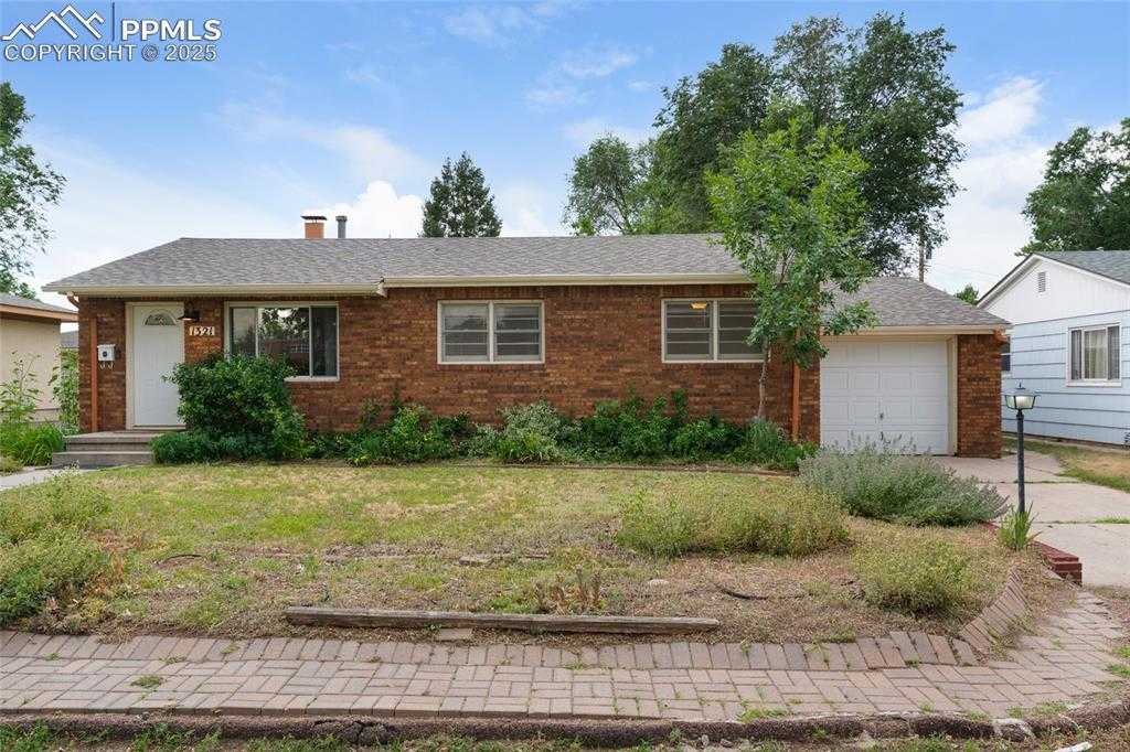 1321 Columbine Blvd photo 1 of 40