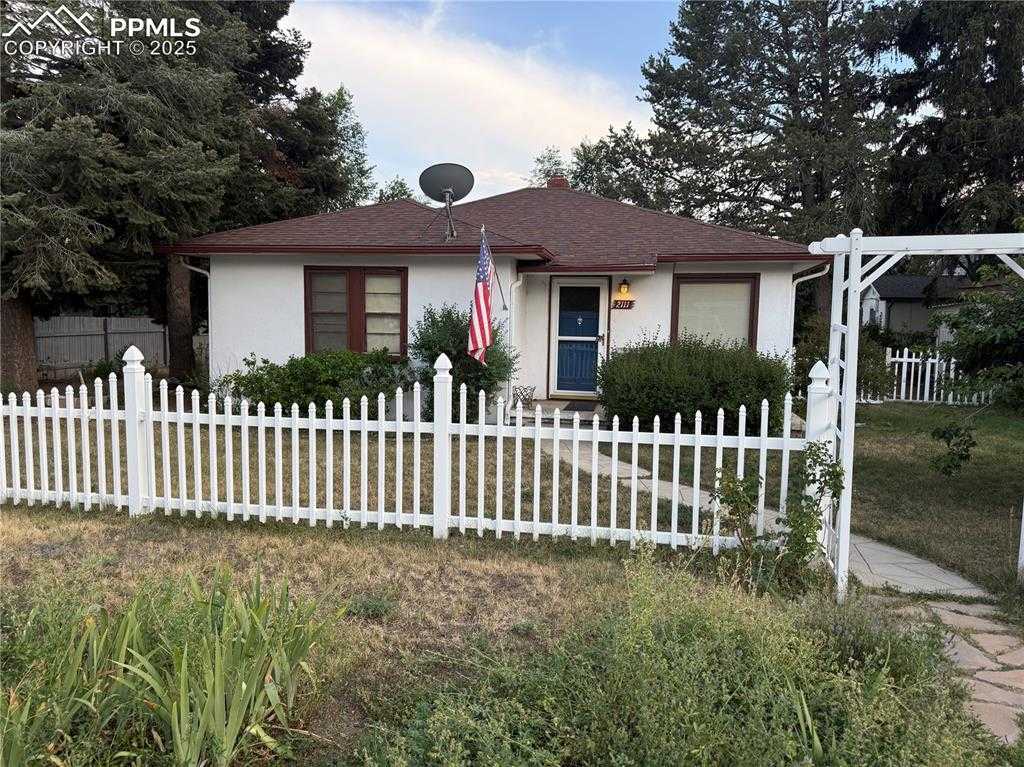 2111 E. Cache La Poudre St photo 1 of 29