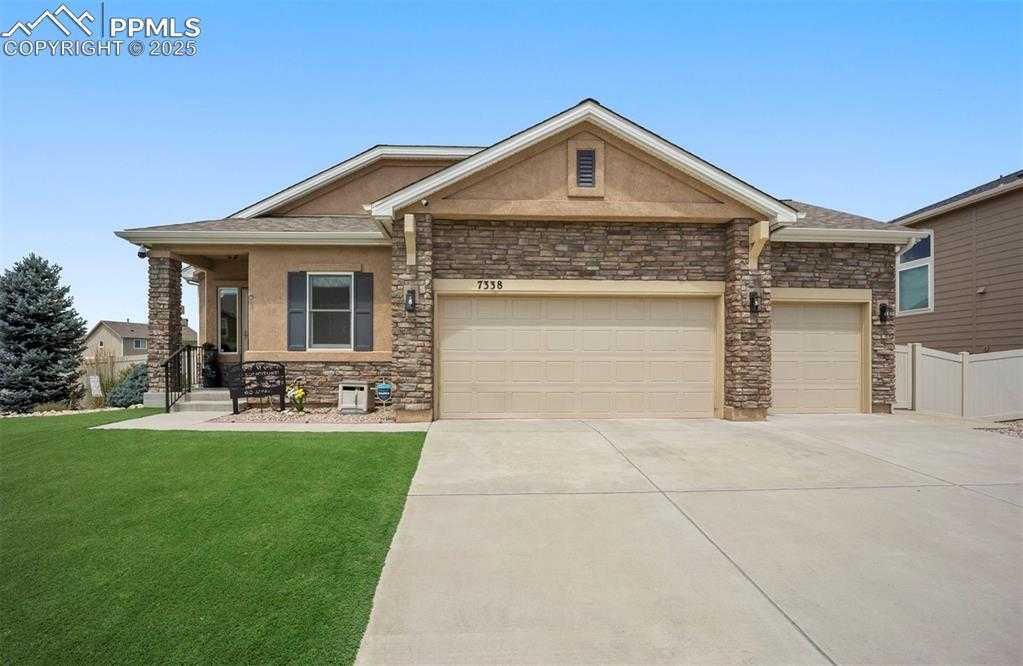 7338 Benecia Dr photo 1 of 47