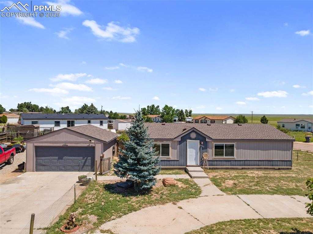 23760 Jayhawk Ave photo 1 of 39