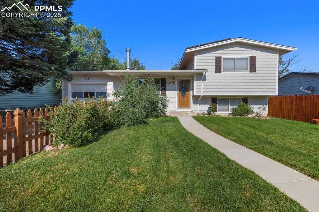 1614 Auburn Dr photo 1 of 38