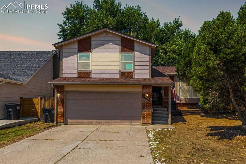 3310 Bridgewater Dr photo 1 of 43