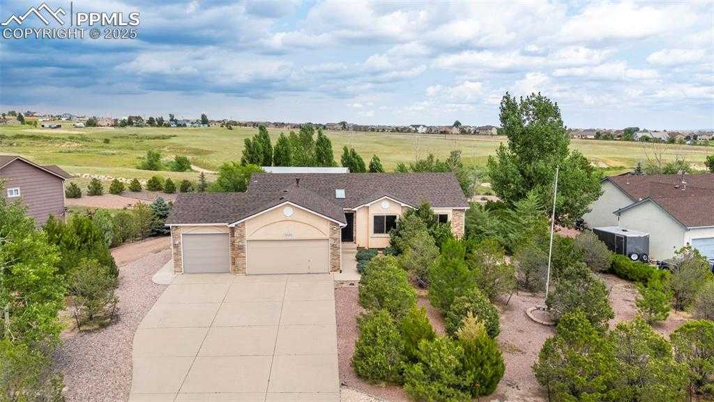 11689 Allendale Dr photo 1 of 35